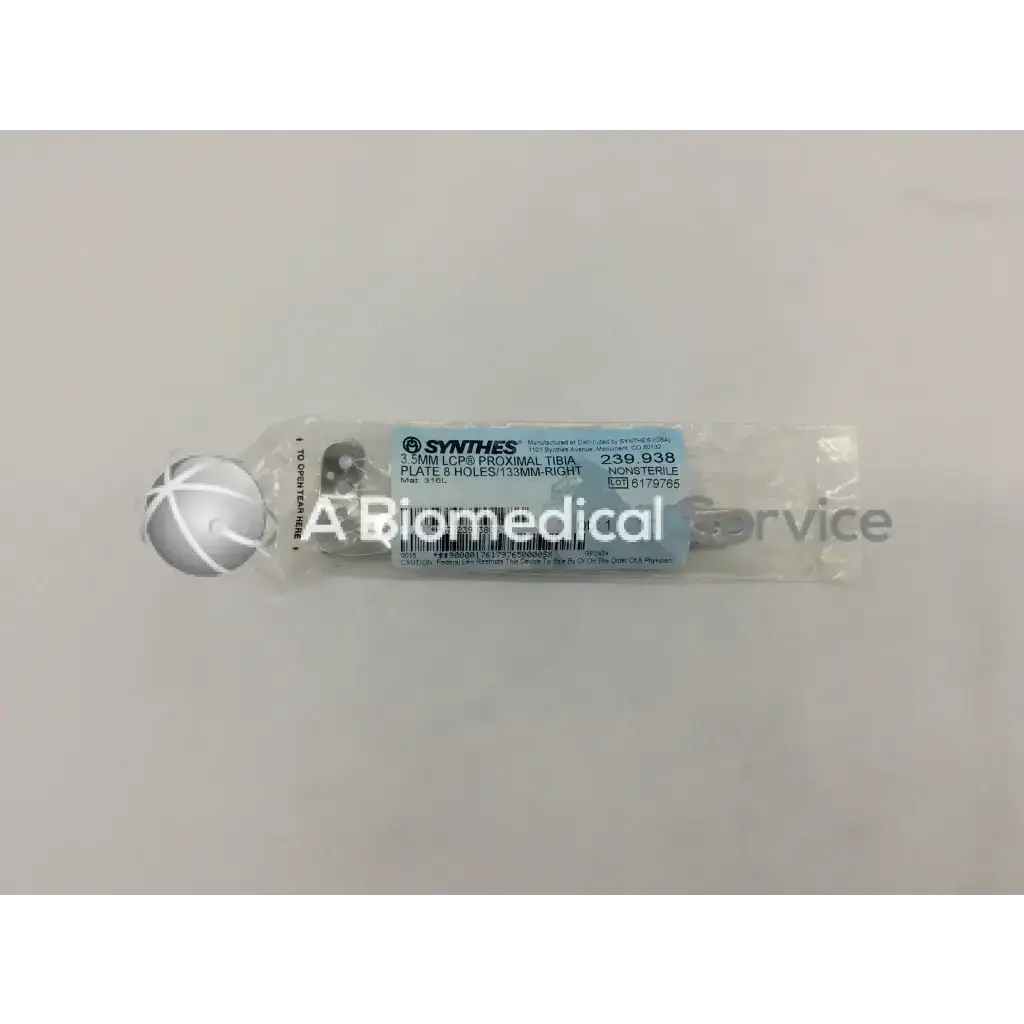 Sterile metallic synthes lcp proximal tibia plate 8 holes 3.5mm 133mm right in clear plastic packaging