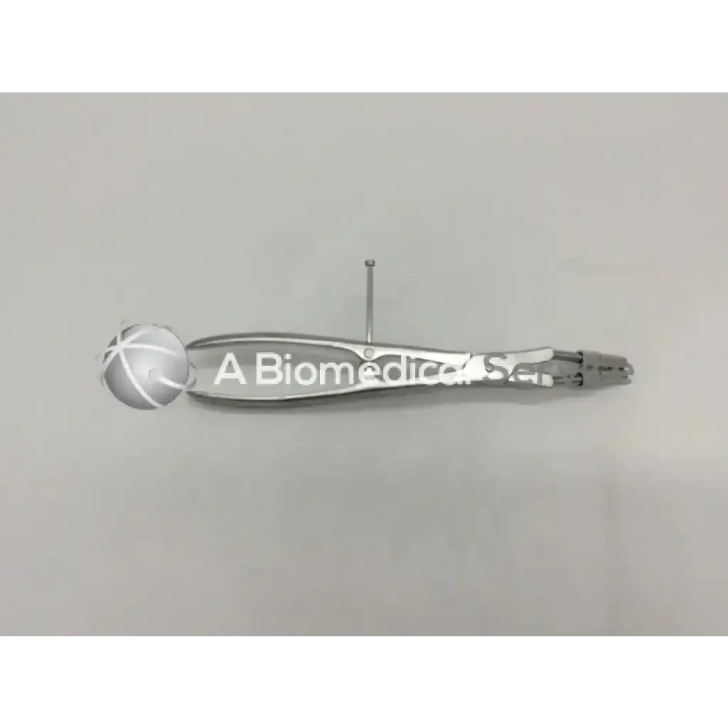 Load image into Gallery viewer, Synthes 398.90 Orthopedic Maxillofacial Forceps - Surgical