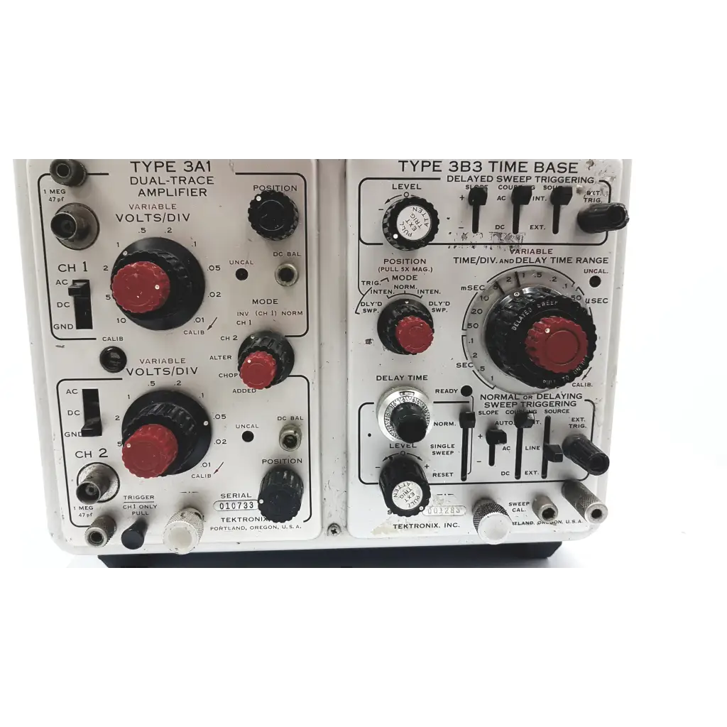 Load image into Gallery viewer, Tektronix 564 Storage Oscilloscope 3A1 Dual Trace 3B3 Time