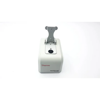 White thermo scientific nanodrop 2000 uv-vis spectrophotometer with silver metallic sample holder for precise measurements
