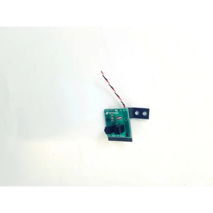 Topcon 4204175111 green circuit board bbcb3-8b 22523sm with black components and red and white striped wire