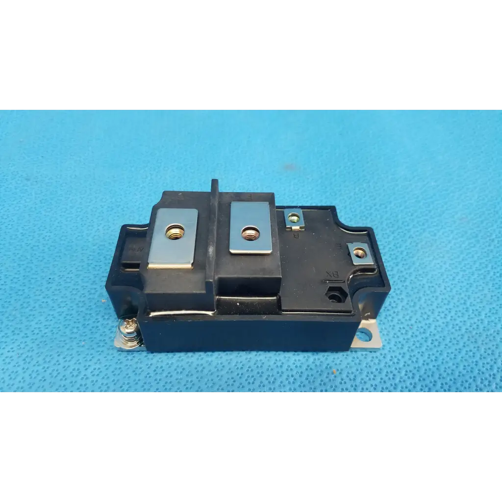 Black rectangular igbt power module mg400j1us51 with silver metal terminals for retinal camera use