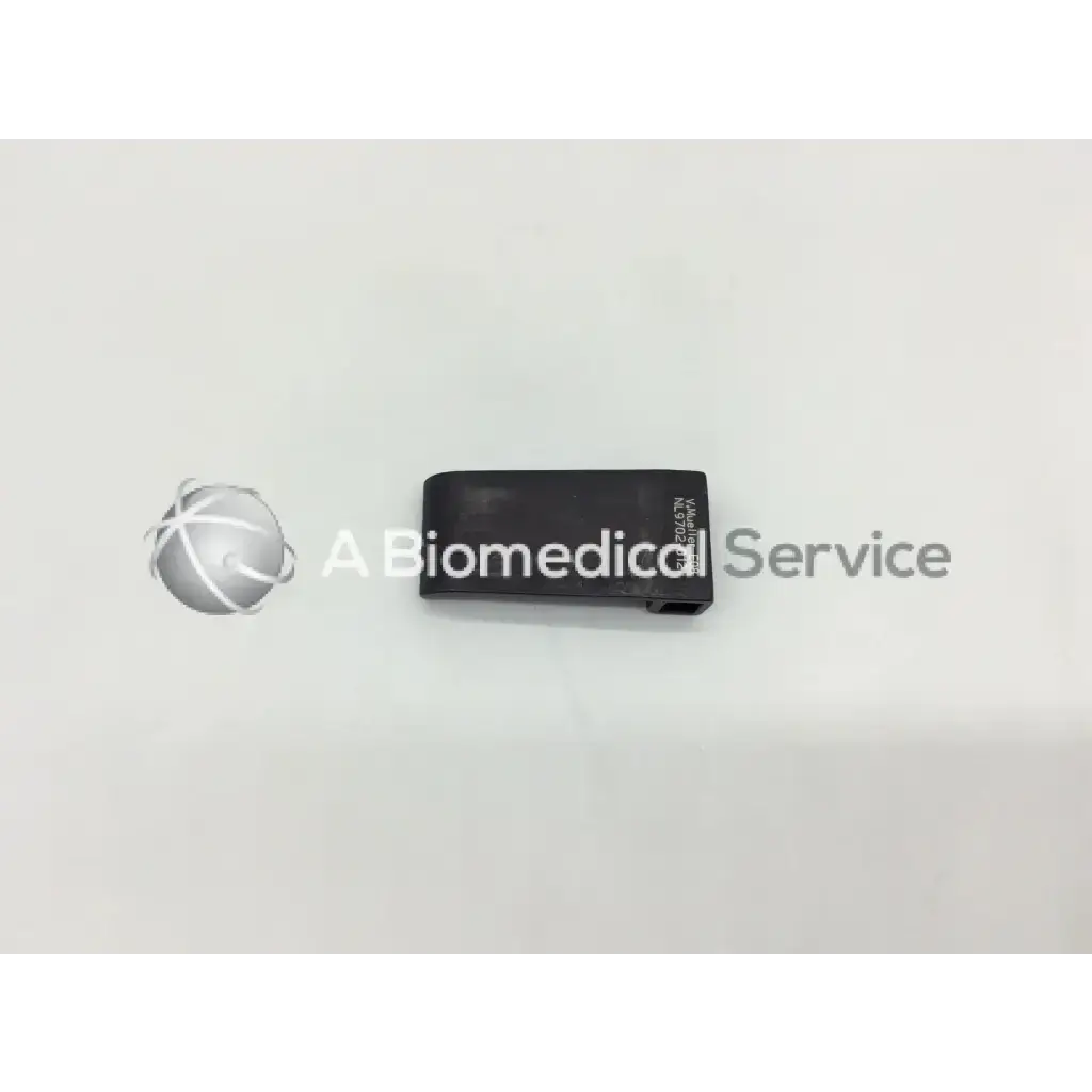 V. Mueller NL9702-012 McCulloch Retractor Blade 2.7cm x 5cm