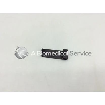 Black plastic retractor blade component of mueller nl9702-022 retractor blade for medical use