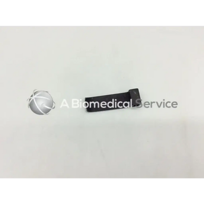 Black plastic retractor blade with rectangular body and rounded ends for mueller nl9702-023 retractor use
