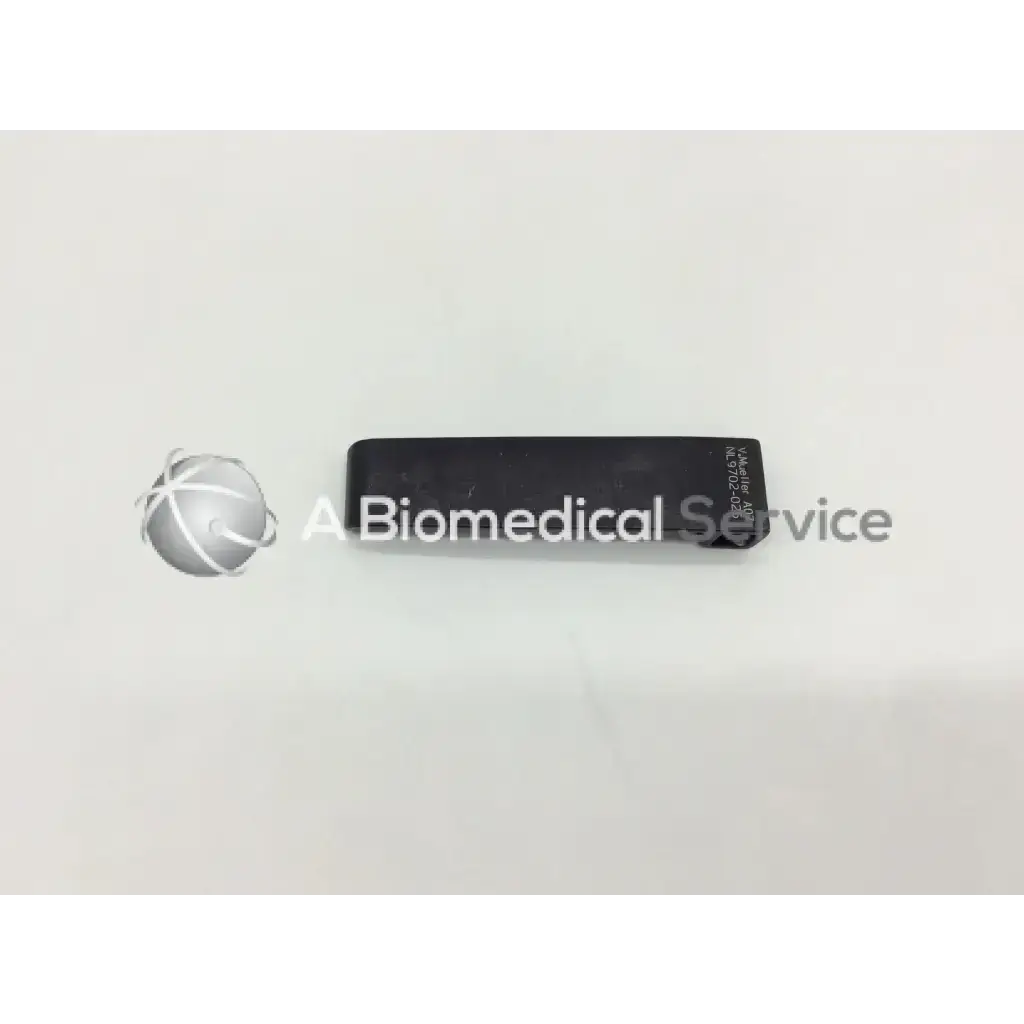 Black rectangular mcculloch retractor blade 2cm x 8cm with engraved text for surgical use
