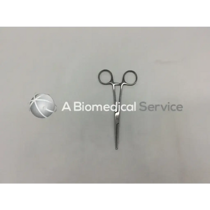 Sterling silver surgical hemostat with rounded finger loops and tapered pointed tips mueller su2790 forceps