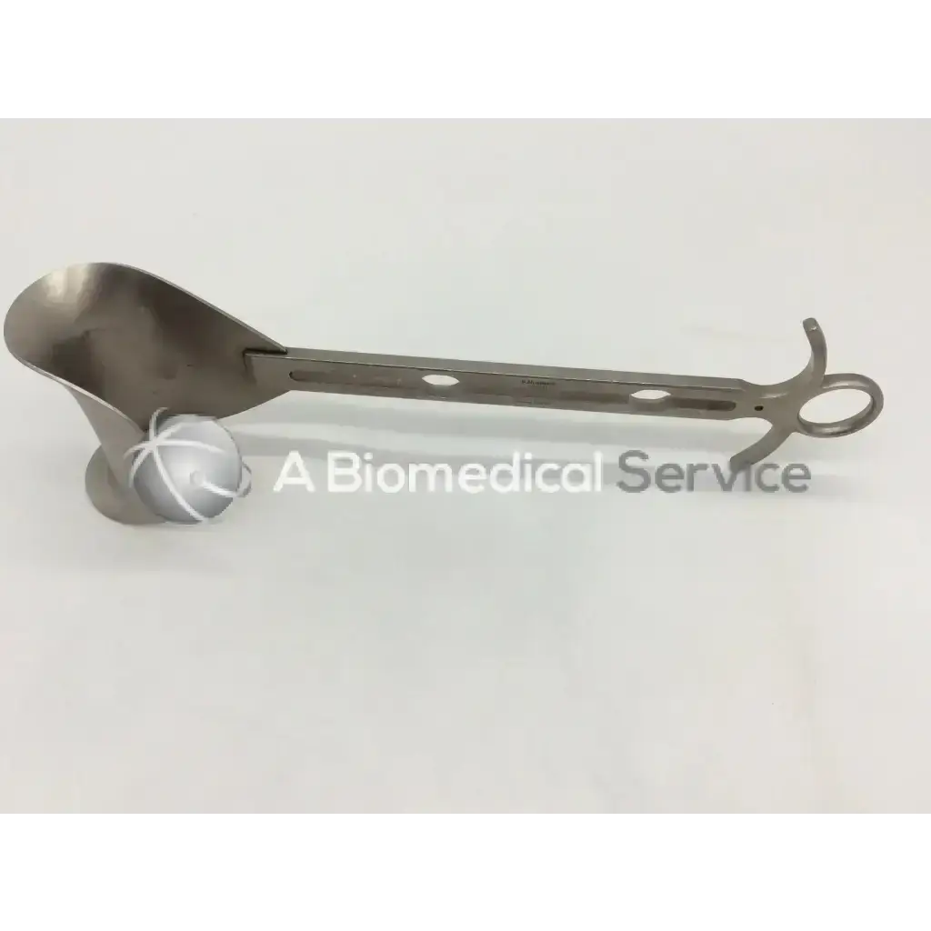 Load image into Gallery viewer, V. Mueller SU3021 Balfour Center Blade - Surgical Tool