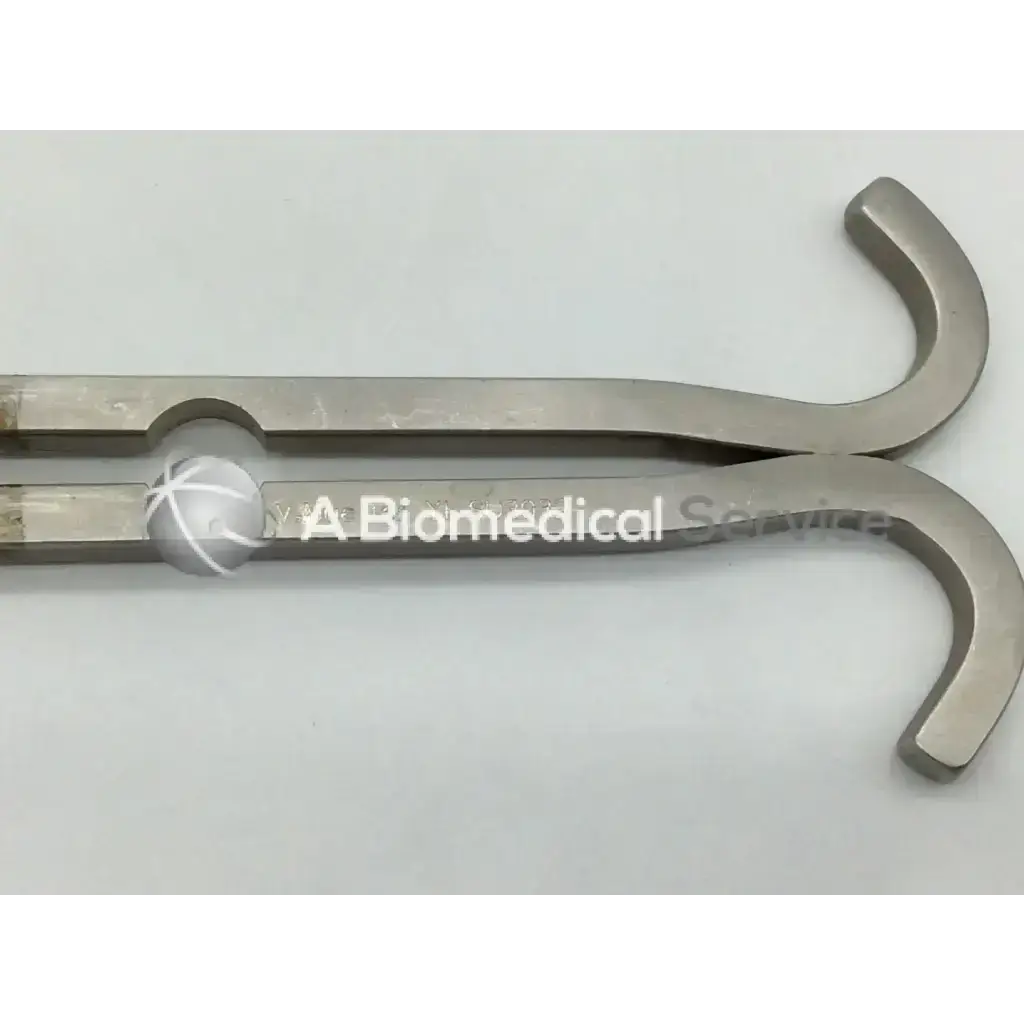 Load image into Gallery viewer, V. Mueller SU3032 Surgical Dixon Center Blade - Tool