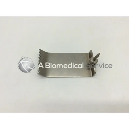 V.Mueller XBBA 01 Retractor Blade - Surgical Tool