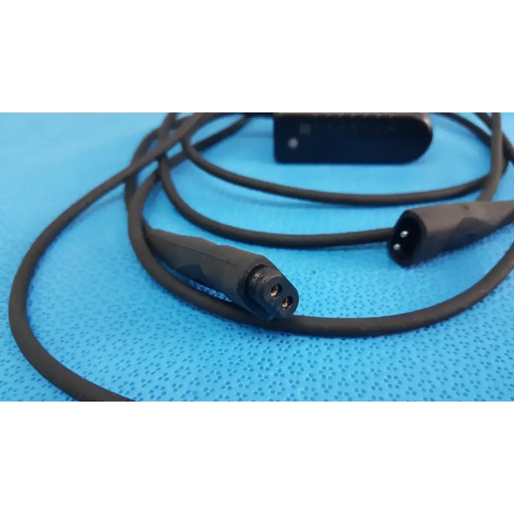 Black coiled cable power adapter plug with dual-pin and angled connectors for welch allyn 73305 6v medical power adapter