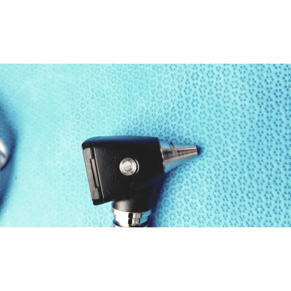 Welch allyn wall transformer with ophthalmoscope otoscope featuring a black and silver metallic reuse medical otoscope