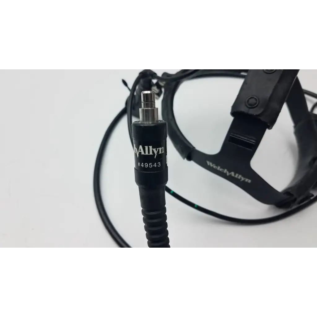 Load image into Gallery viewer, WelchAllyn Headlight 49540 w/ Fibrotic Cable Black 49543