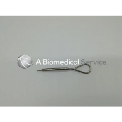 Xomed 13-25040 scissor ad5-652 box-12 1-10-23-2nj metallic slender medical instrument with curved loop end