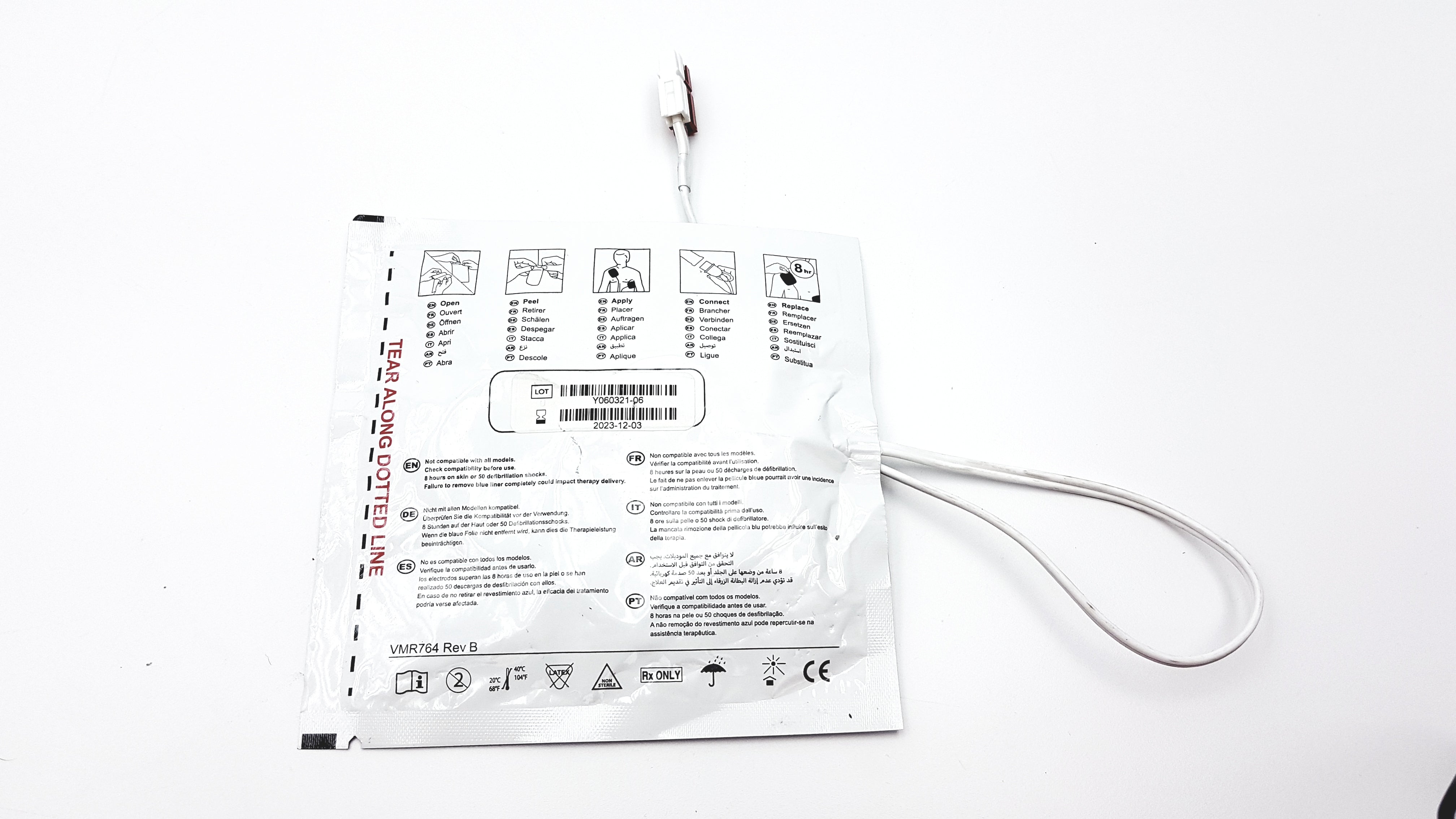 Load image into Gallery viewer, A Biomedical Service Vermed HeartSync T100-CS Adult Defibrillation and ECG Monitoring Electrodes 30.00