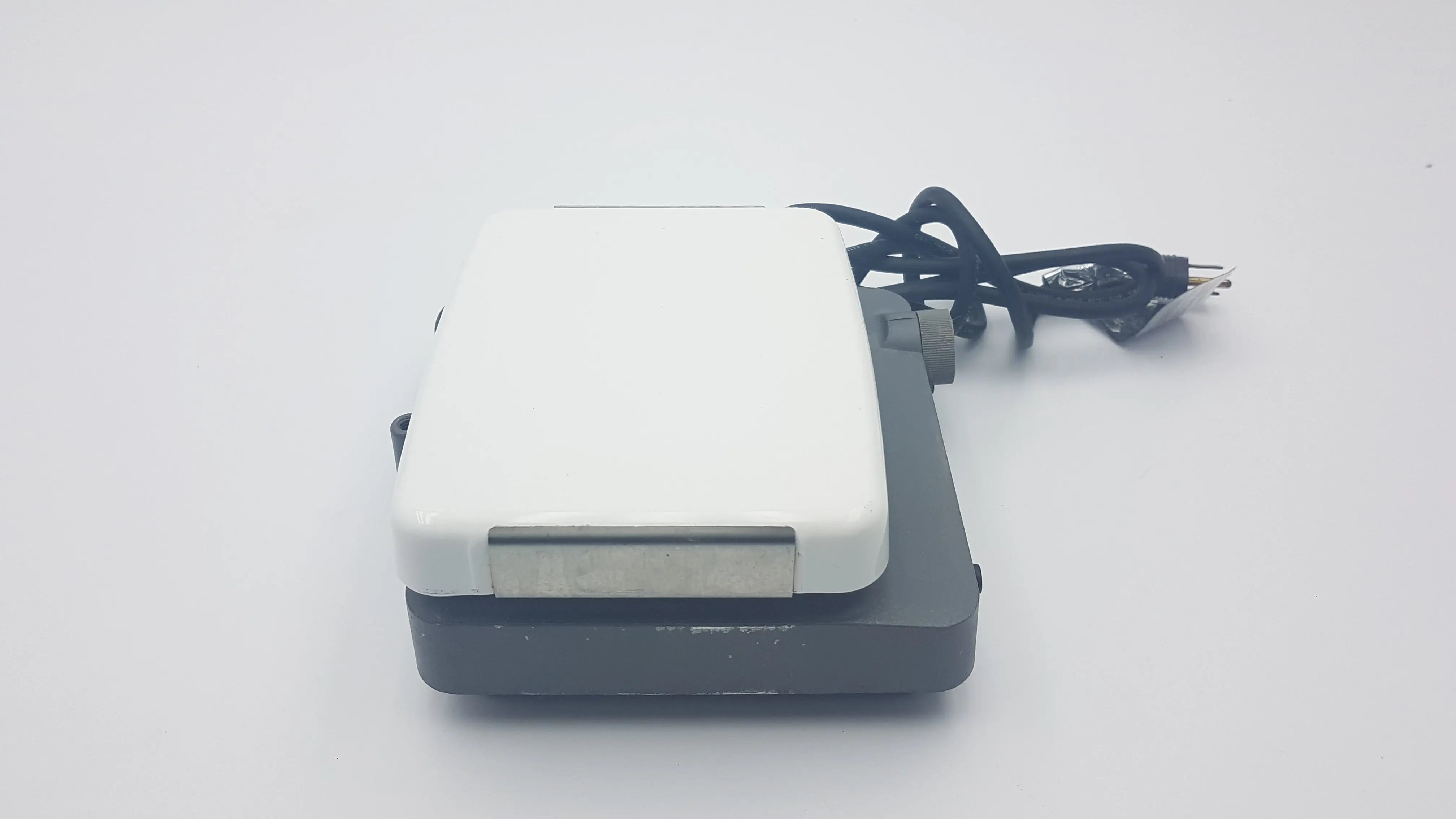 Load image into Gallery viewer, A Biomedical Service Corning Magnetic Laboratory Stirrer PC-310 100.00