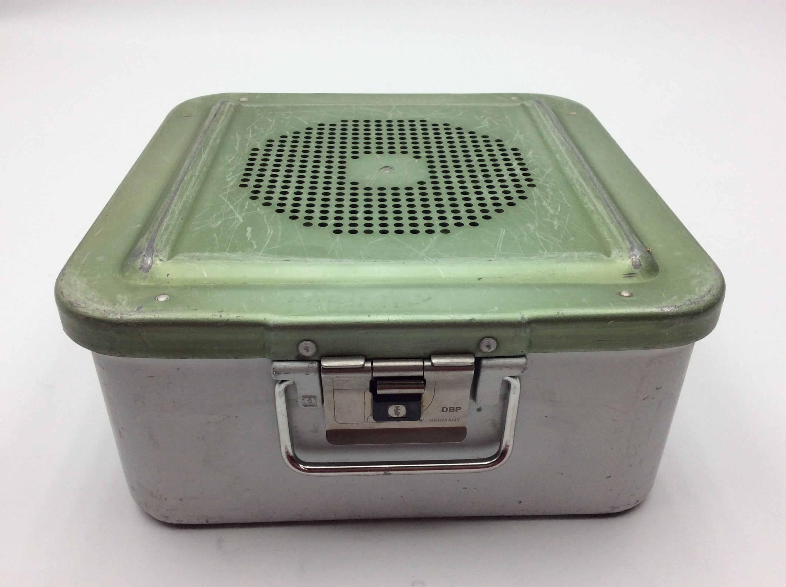 Load image into Gallery viewer, A Biomedical Service Aesculap Sterile Container System DBP W/ JK 787 Green Lid &amp; Jf113R Case 135.00