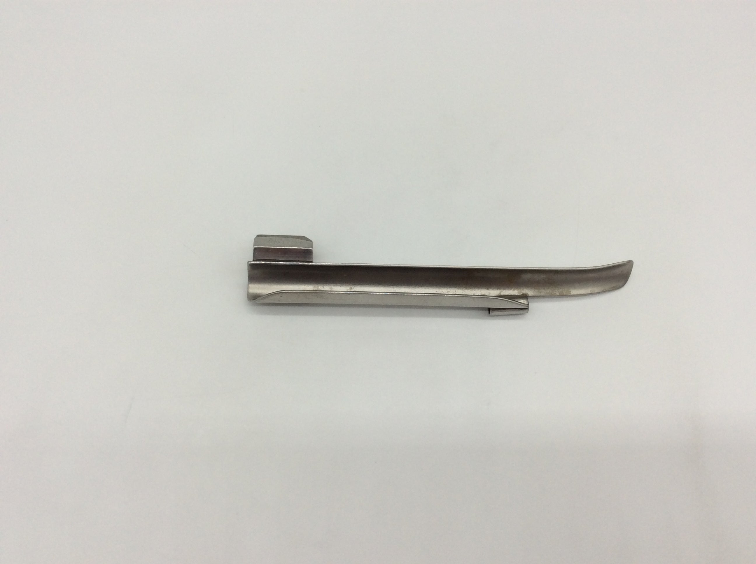 Load image into Gallery viewer, A Biomedical Service Penlon Laryngoscope Blade Mil 2 15.00