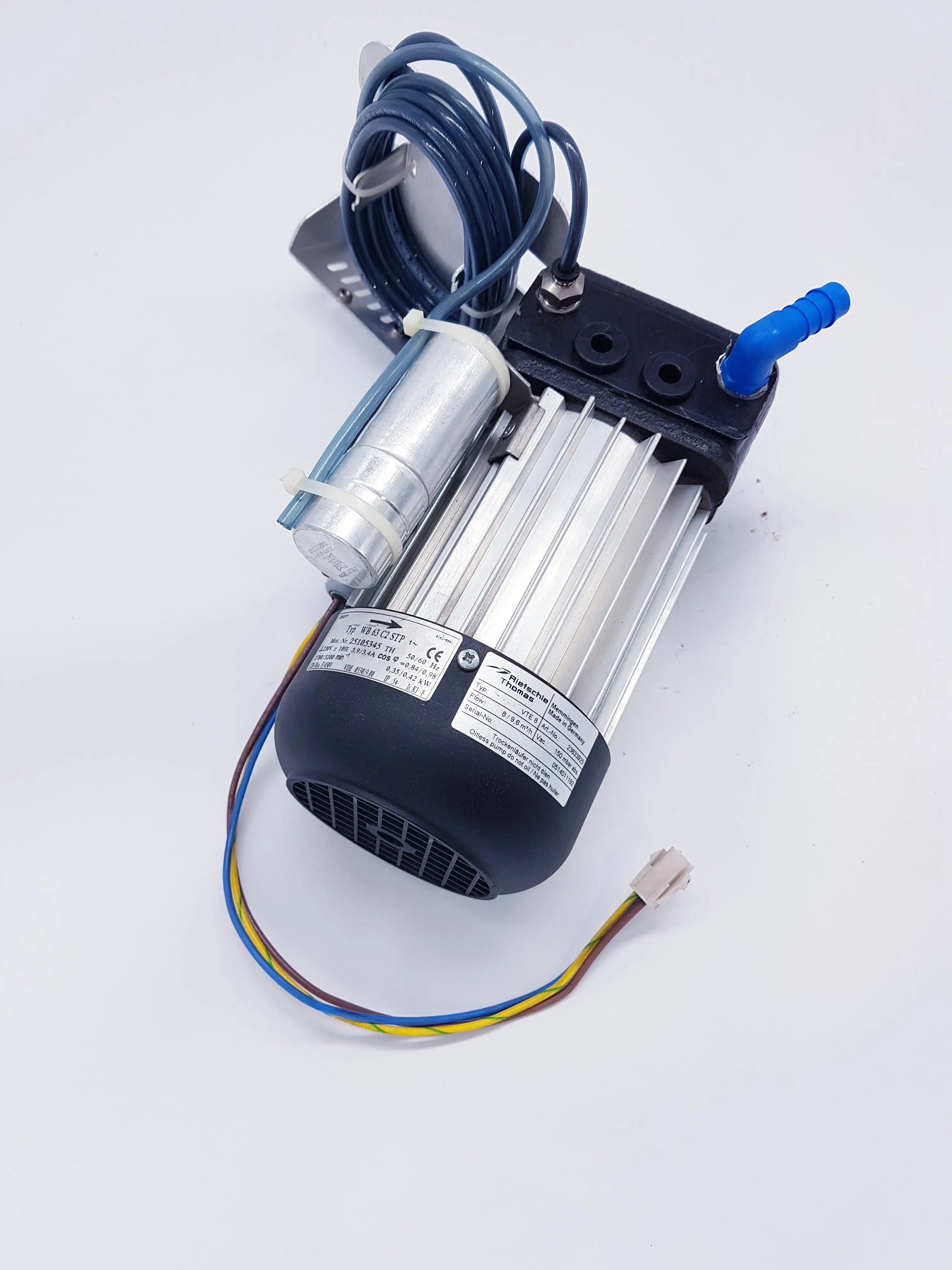 https://abiomedicalservice.com/cdn/shop/products/Rietschle-Piccolino-Thomas-VTE8---8-9.6-m3-h---Vac-150-mbar-vacuum-pump--1679476294_9a749de5-7627-49c0-92c8-12f80aece7cc.jpg?v=1679476409