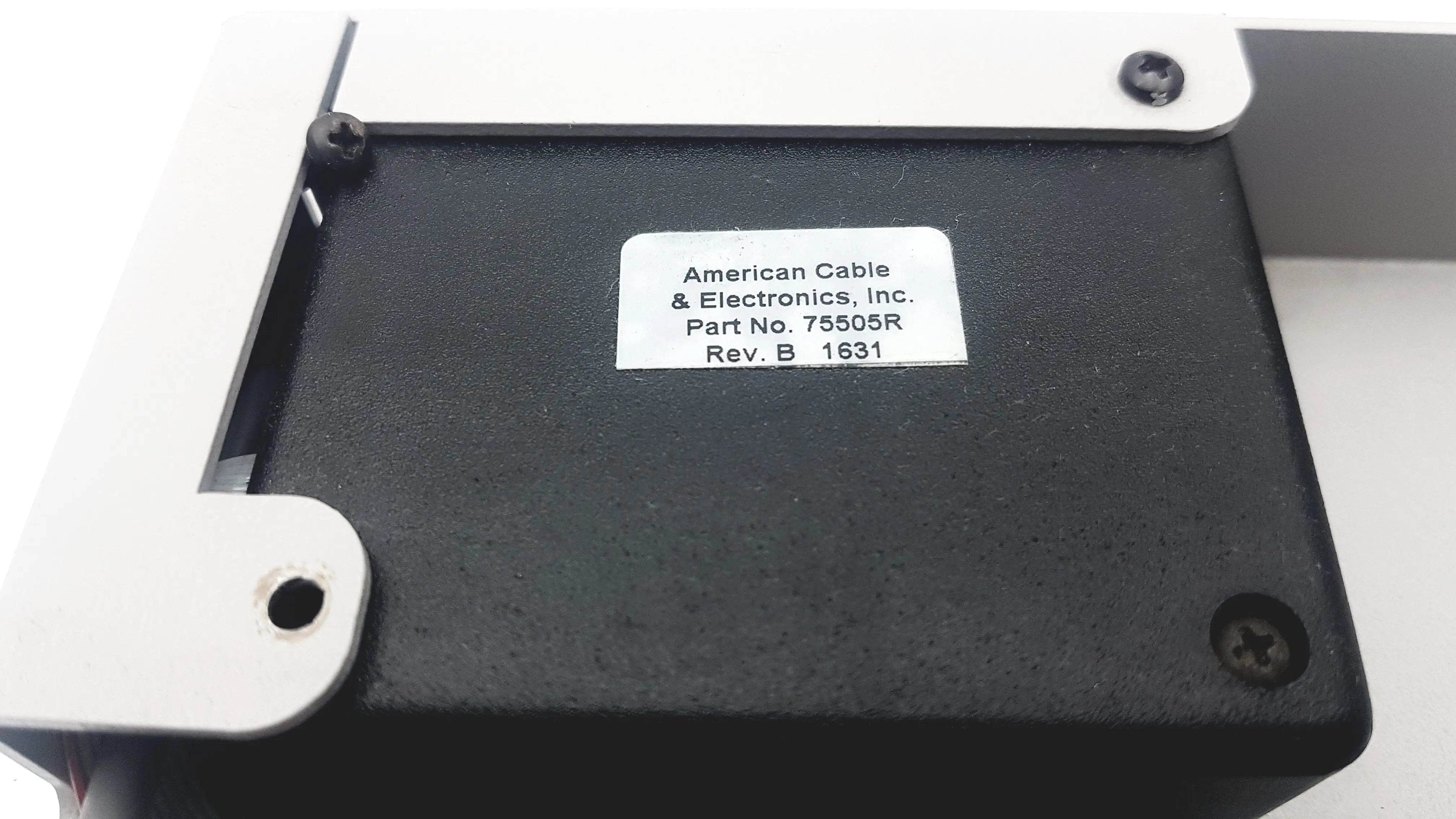 Load image into Gallery viewer, A Biomedical Service Silex Technology 75505R Wireless Serial Server 