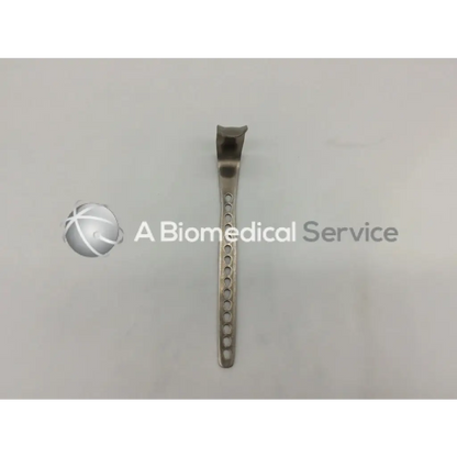 Silver depuy 224510014 surgical retractor small with curved blunt tip and perforated handle for precise surgical use