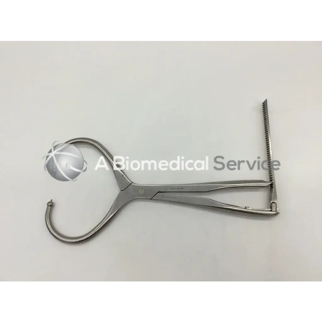 Stainless steel depuy ace 1919 periarticular reduction forceps with curved handle and serrated blade for surgical use