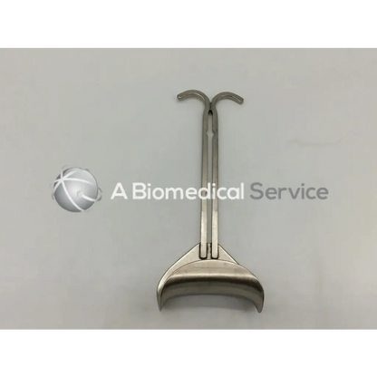 Stainless steel balfour abdominal retractor with curved handles and wide flat base for surgical use