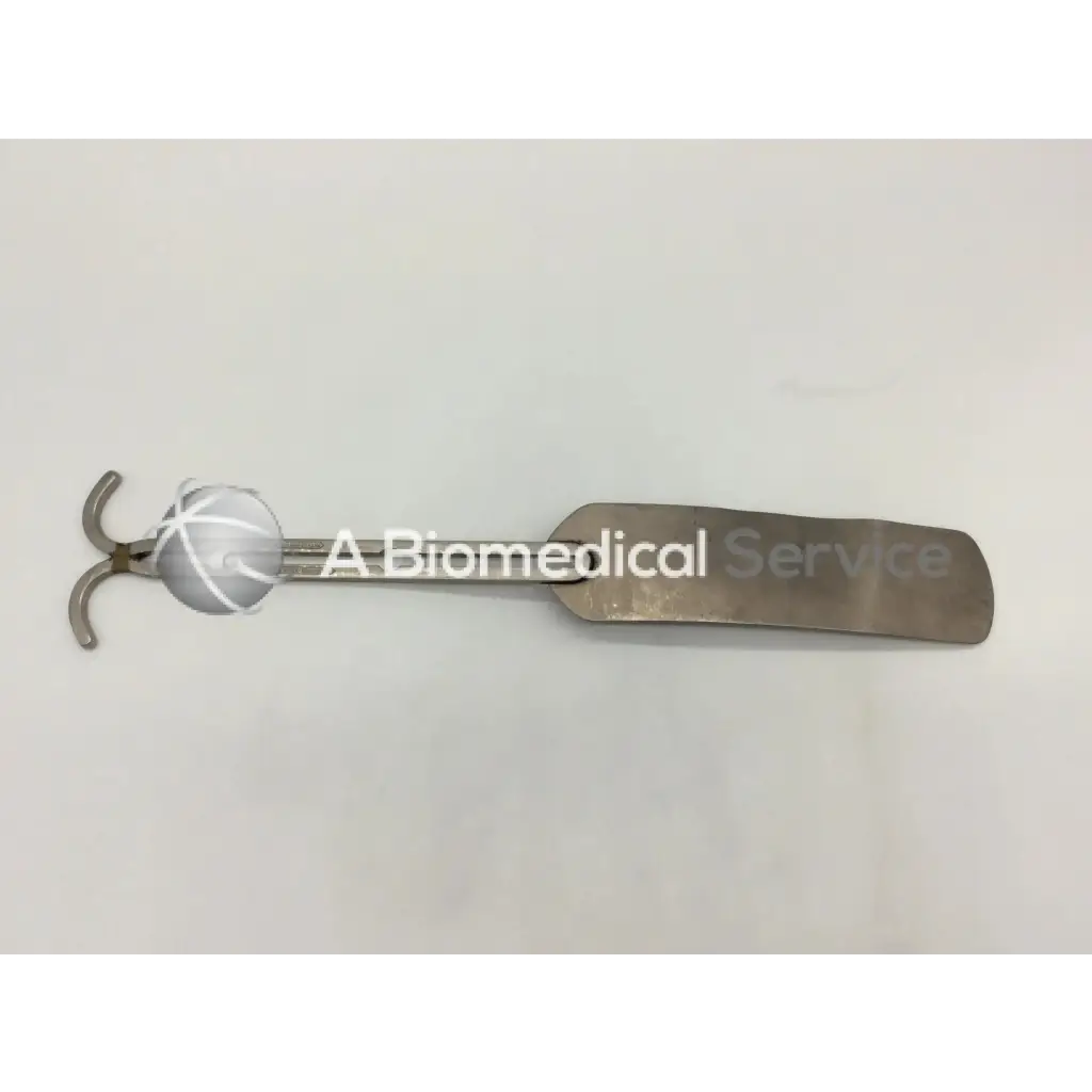 Silver steel balfour abdominal retractor with curved handle and flat rectangular blade medical retractor instrument