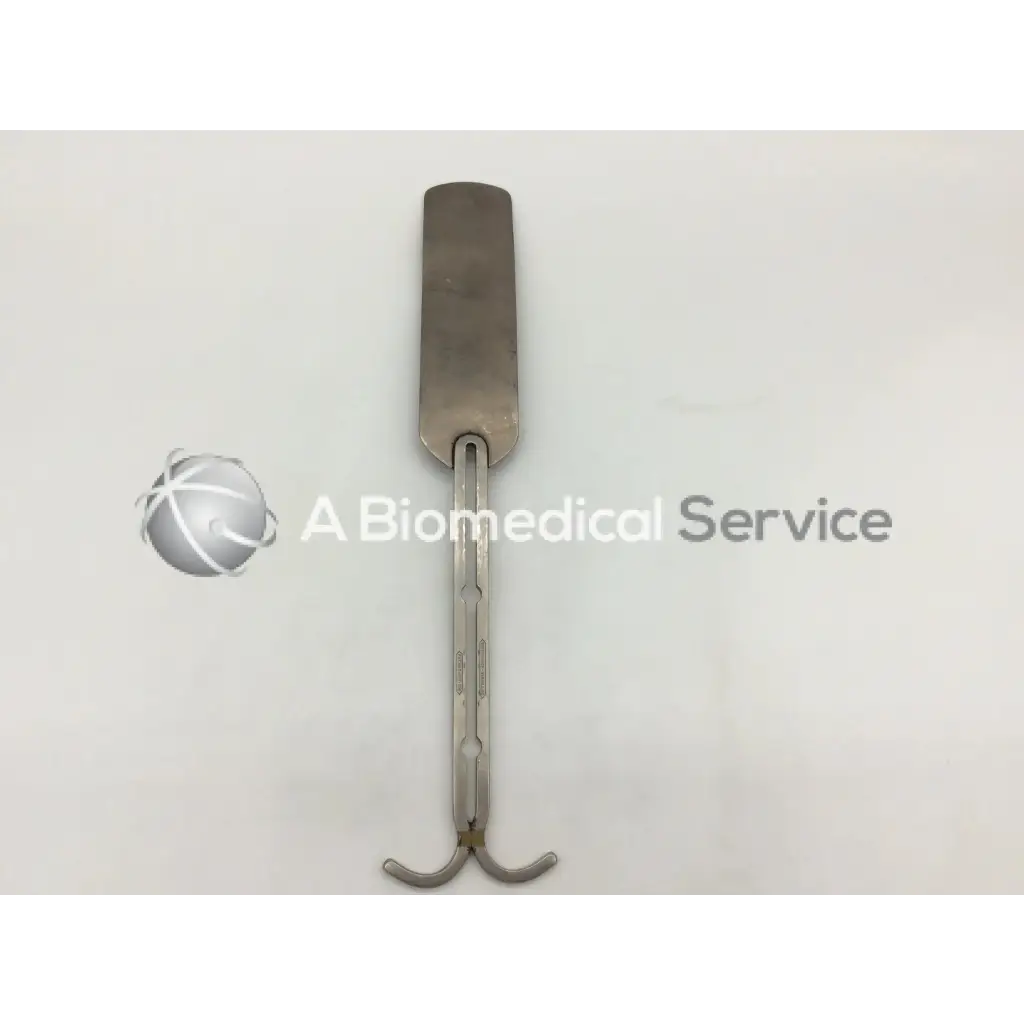 Silver Grieshaber 2-693-795 balfour abdominal retractor with flat blade and dual curved hooks medical instrument