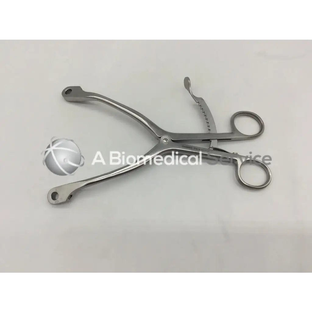 Load image into Gallery viewer, A Biomedical Service Innomed T1015 Kolbel Self-Retaining Glenoid Retractors 400.00