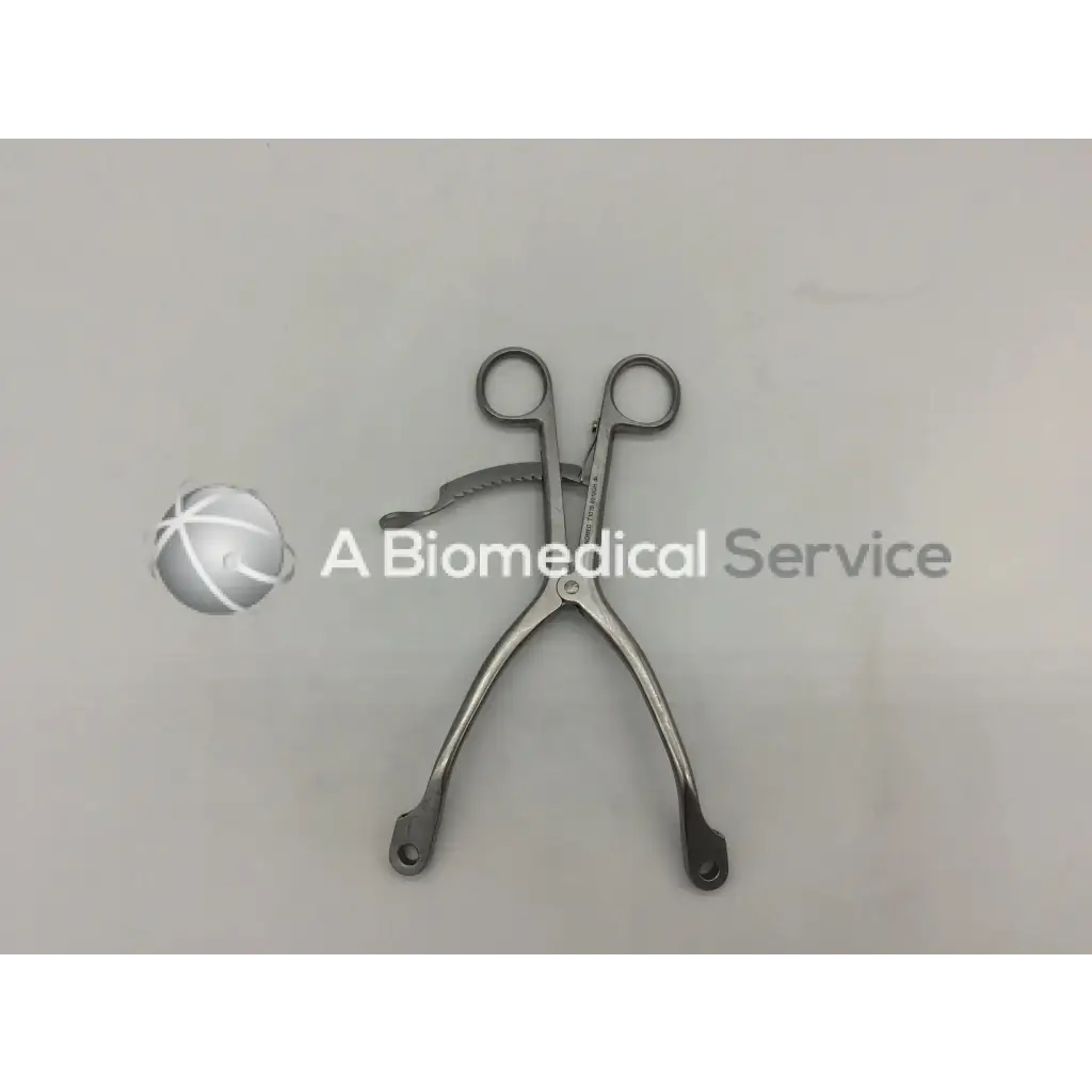 Load image into Gallery viewer, A Biomedical Service Innomed T1015 Kolbel Self-Retaining Glenoid Retractors 400.00