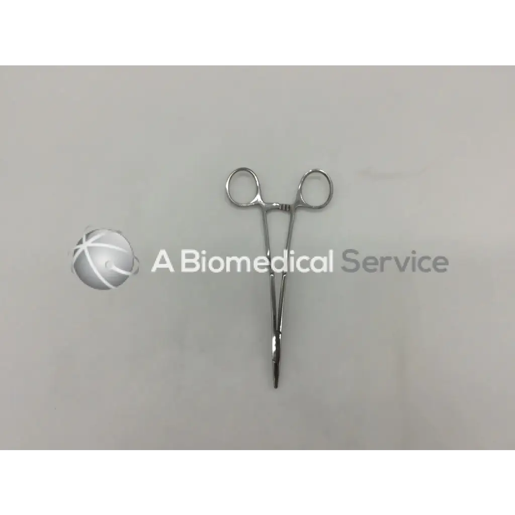 Stainless steel jarit 120-215 bayonet needle holder with rounded handles and pointed tips for precise surgical use