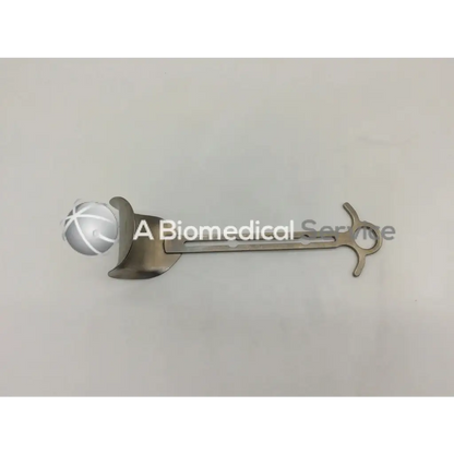 Stainless steel balfour center blade jarit 205-322 with spherical cross hatched handle and curved prongs on shaft