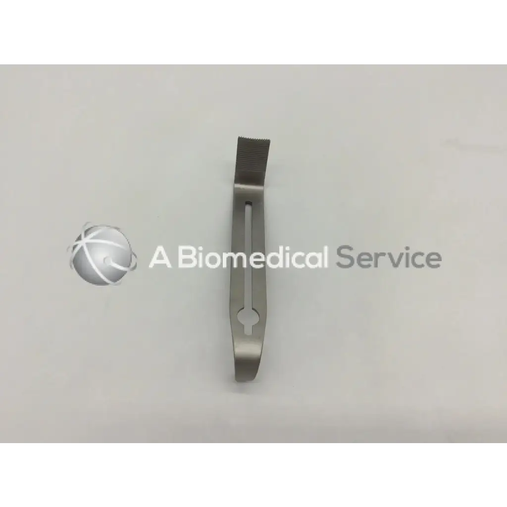 Jarit 205-544 center blade metallic surgical instrument with curved handle and serrated blade ad5-35 tip