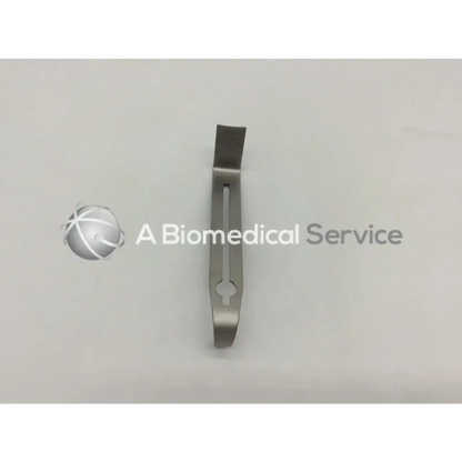 Jarit 205-544 center blade metallic surgical instrument with curved handle and serrated blade ad5-35 tip