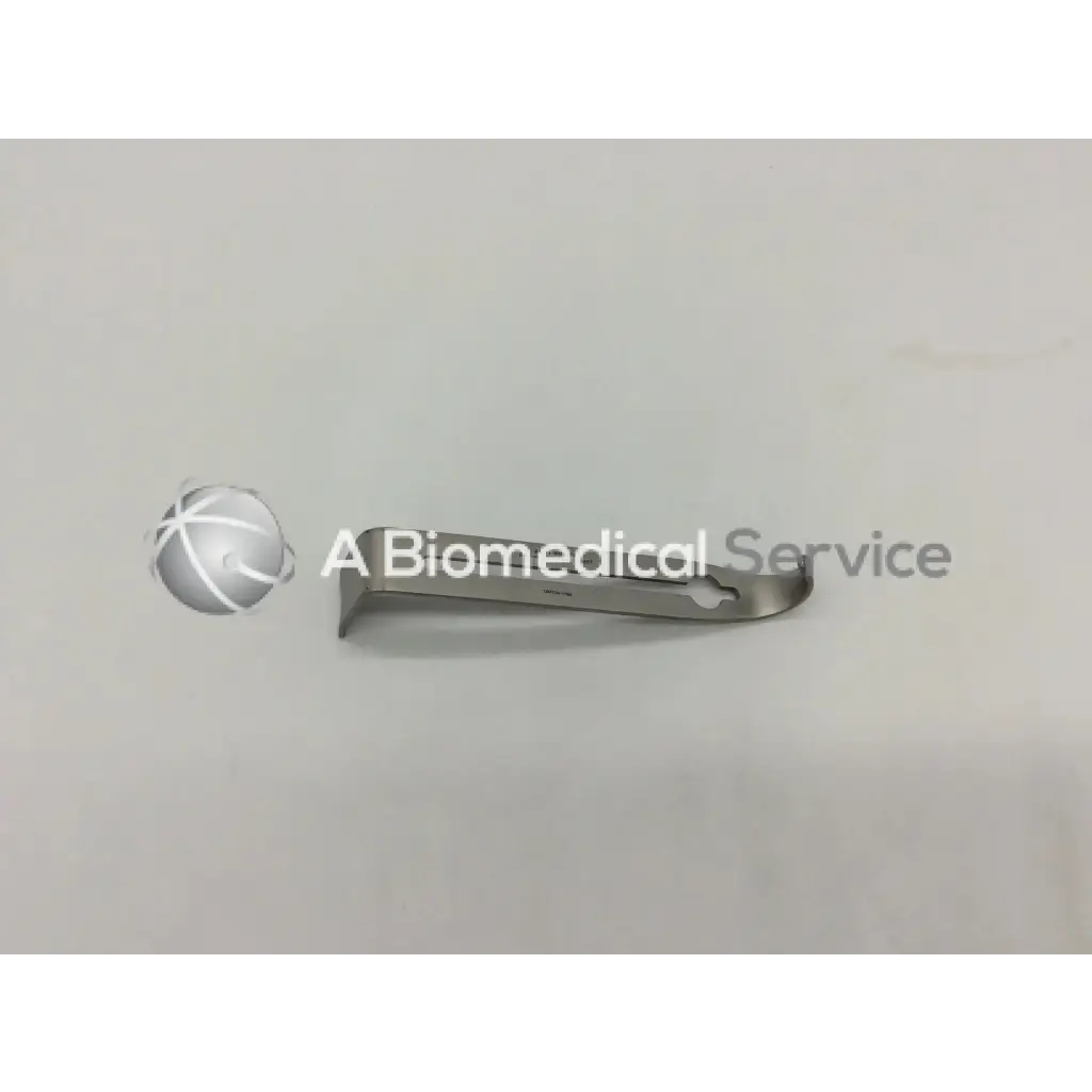 Silver surgical retractor jarit 205-544 center blade with curved metallic handle for medical use center blade ad5-35