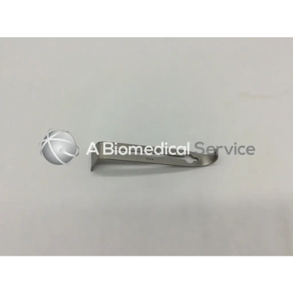 Silver surgical retractor jarit 205-544 center blade with curved metallic handle for medical use center blade ad5-35
