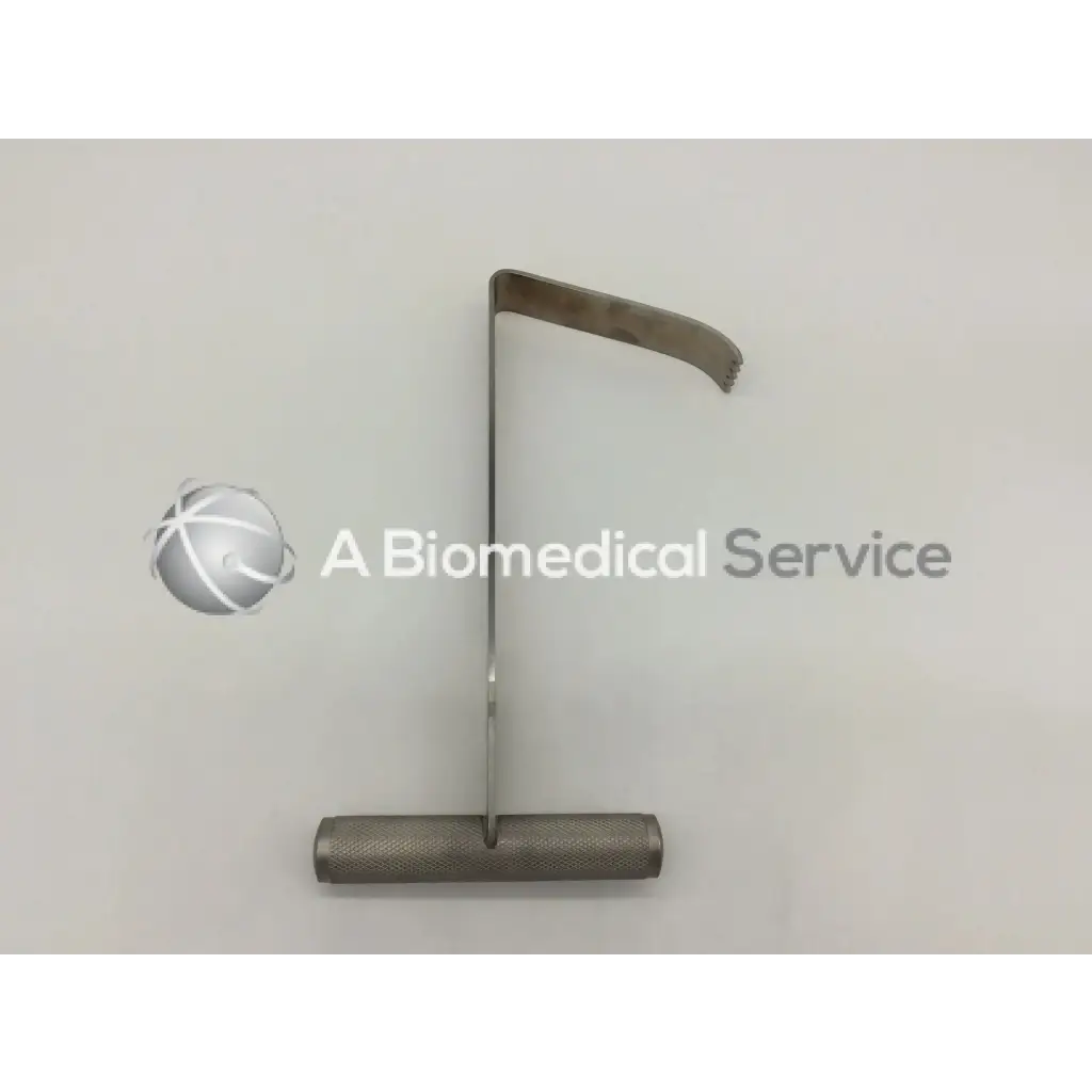 Silver surgical life instruments mcelroy retractor with textured handle and curved blade model 740-1101-0