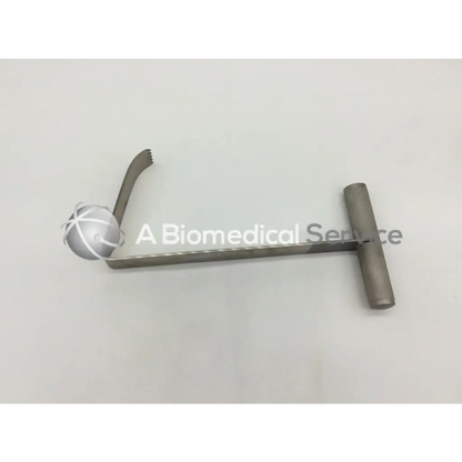 Silver life instruments mcelroy retractor with textured handle and curved serrated blade for surgical use