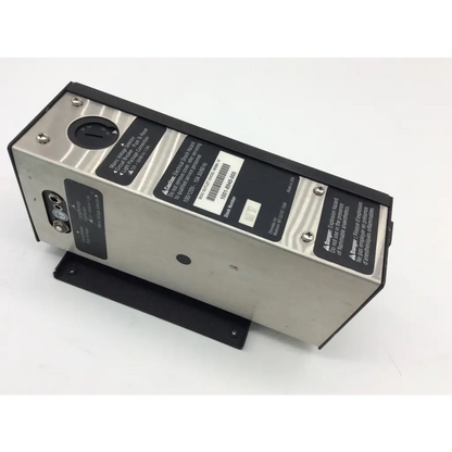 Silver metallic ohmeda 1001-8945-000 6-outlet electrical box risk class 100 120v 10a with black labels and warnings