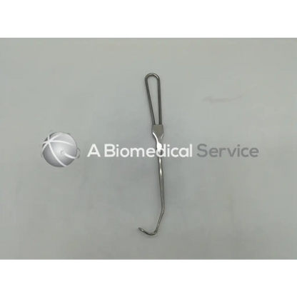 Silver surgical mueller nl1020 cushing retractor with curved hook end and straight handle for medical use