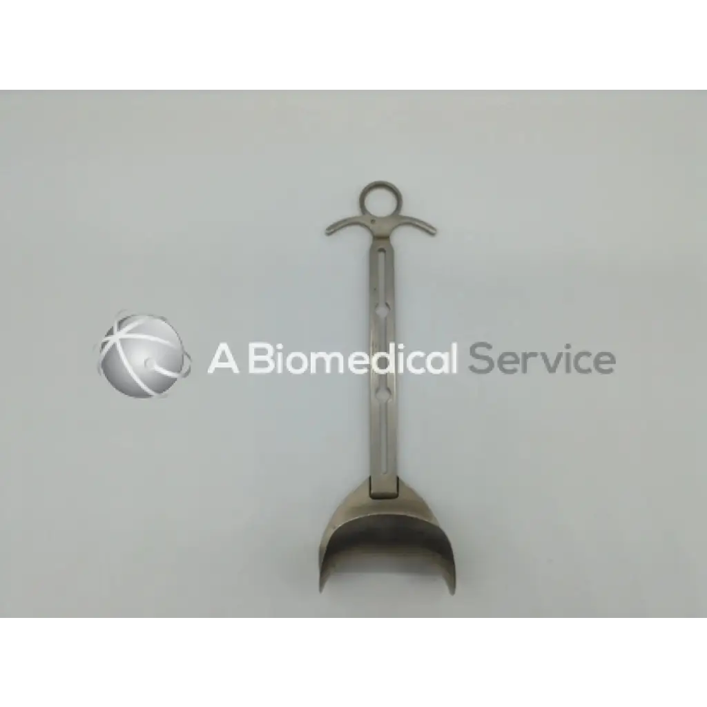 V. MUELLER SU3021 Balfour Center Blade Surgical Instrument