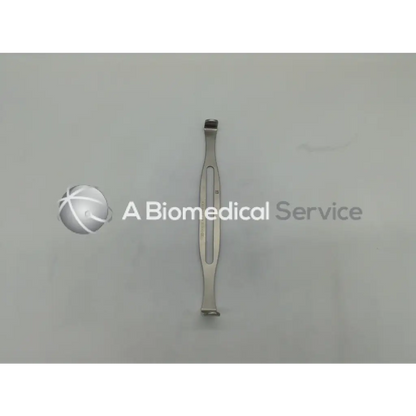V. Mueller SU3660 Retractor - Surgical Tools