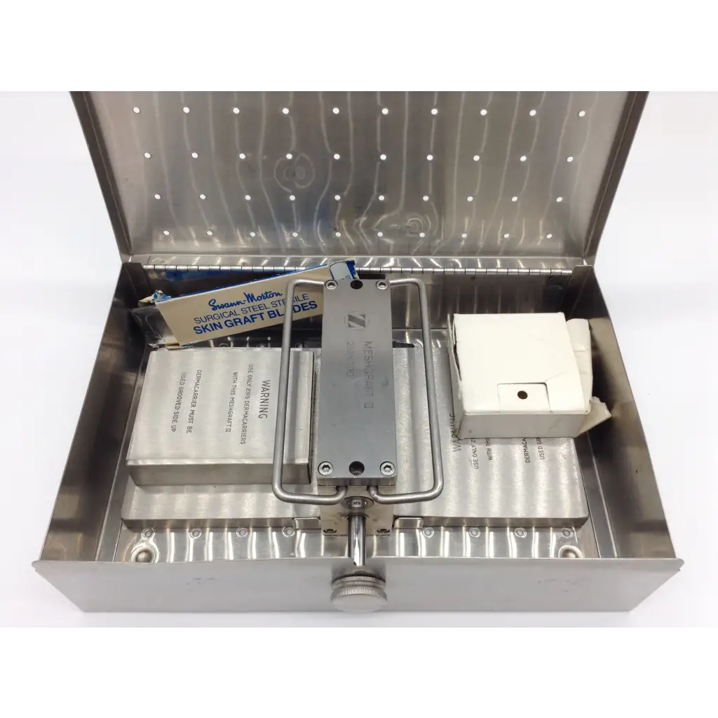 Load image into Gallery viewer, A Biomedical Service Zimmer Meshgraft Dermatome II w/ Skin Graft Knife Blade 1350.00